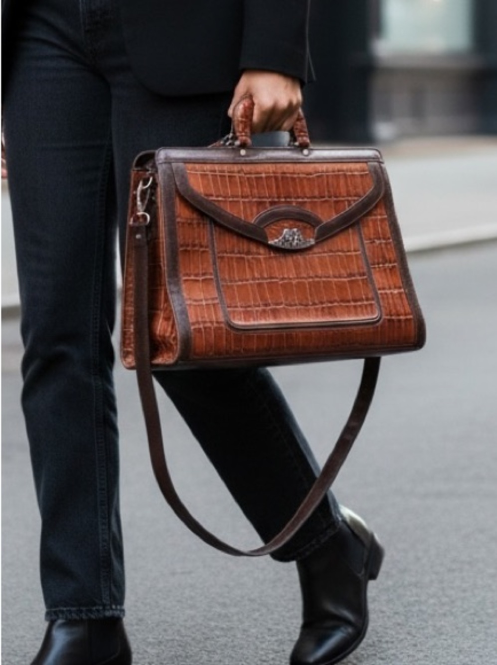 90s MARC CHANTEL BROWN CROC EMBOSSED LEATHER BRIFCASE BAG & SILVER TONE DETAILS